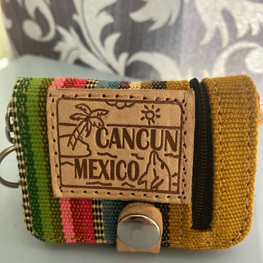 Colorful Cancun Mexico Keychain Wallet Coin Holder Money Photo ID Holder